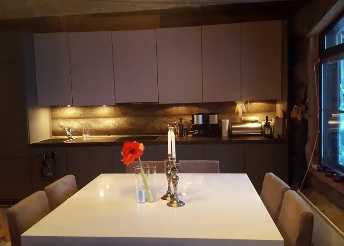 Amo By The ヴィラ ルカ